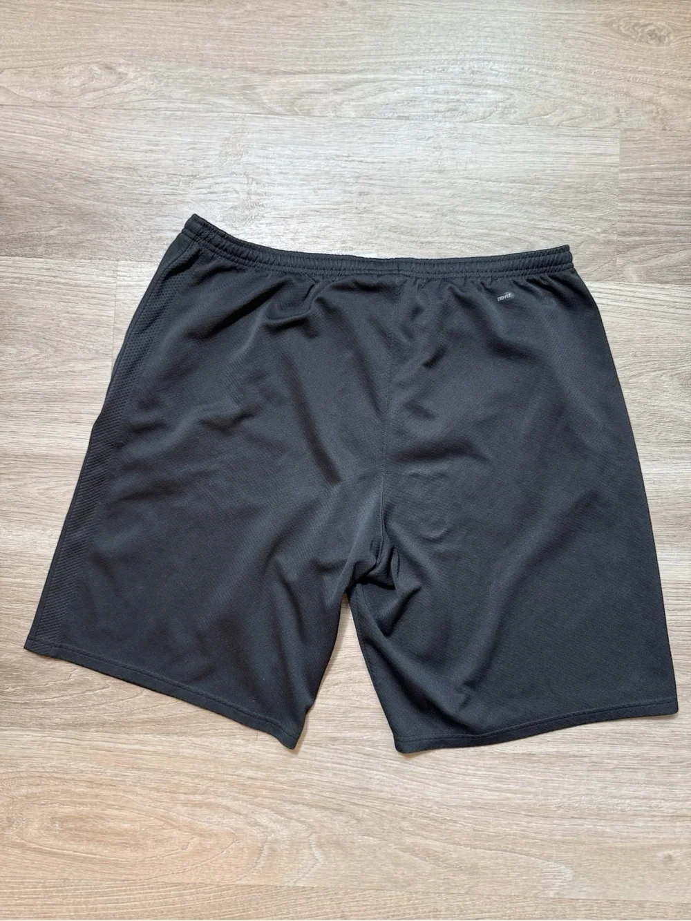 Nike Men XL Dri FIT Athletic Shorts Black Running Workout Gym Mesh Zipper Pocket